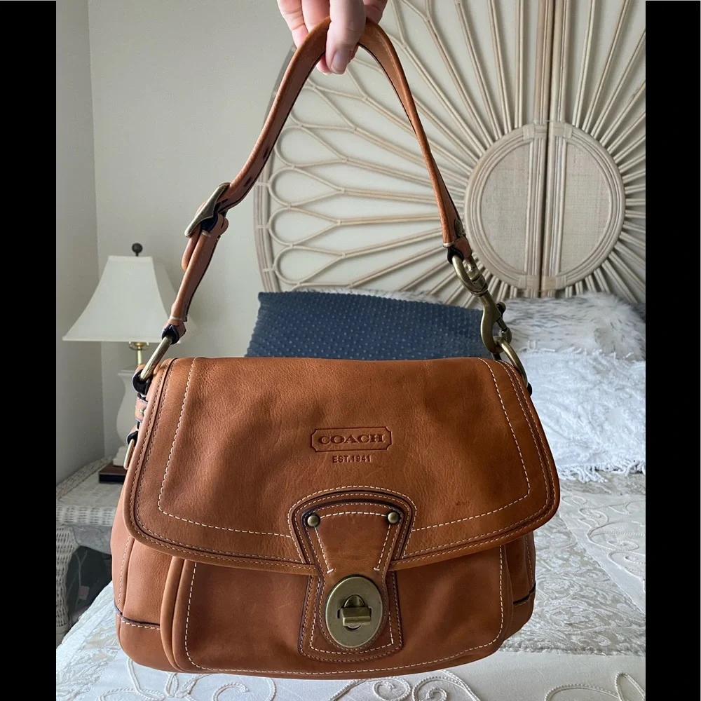 Coach Vintage Legacy Flap Bag - Picture 3 of 11